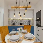 Westfield Burakowska With Parking By Renters * Warsaw