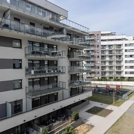 Westfield Burakowska With Parking By Renters شقة *