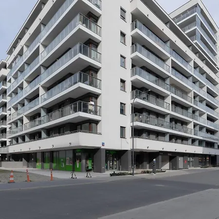 Westfield Burakowska With Parking By Renters דירה