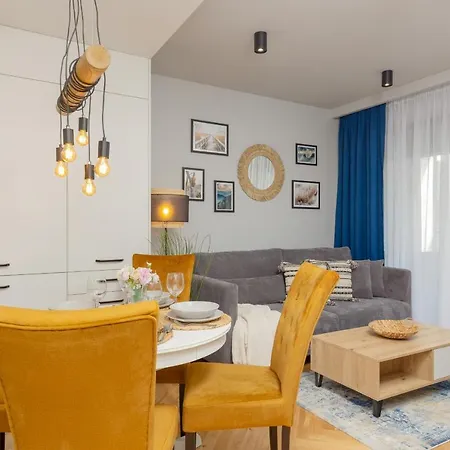Westfield Burakowska With Parking By Renters Appartamento