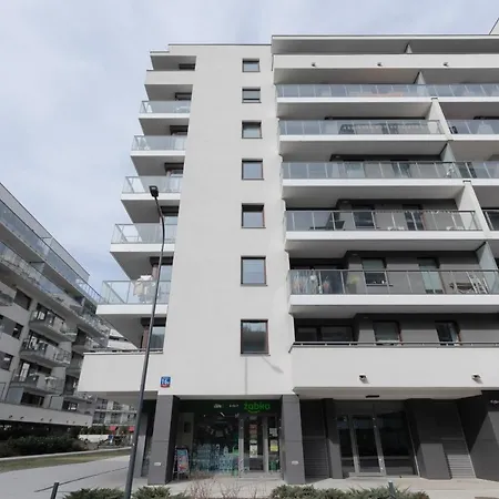 Daire Westfield Burakowska With Parking By Renters